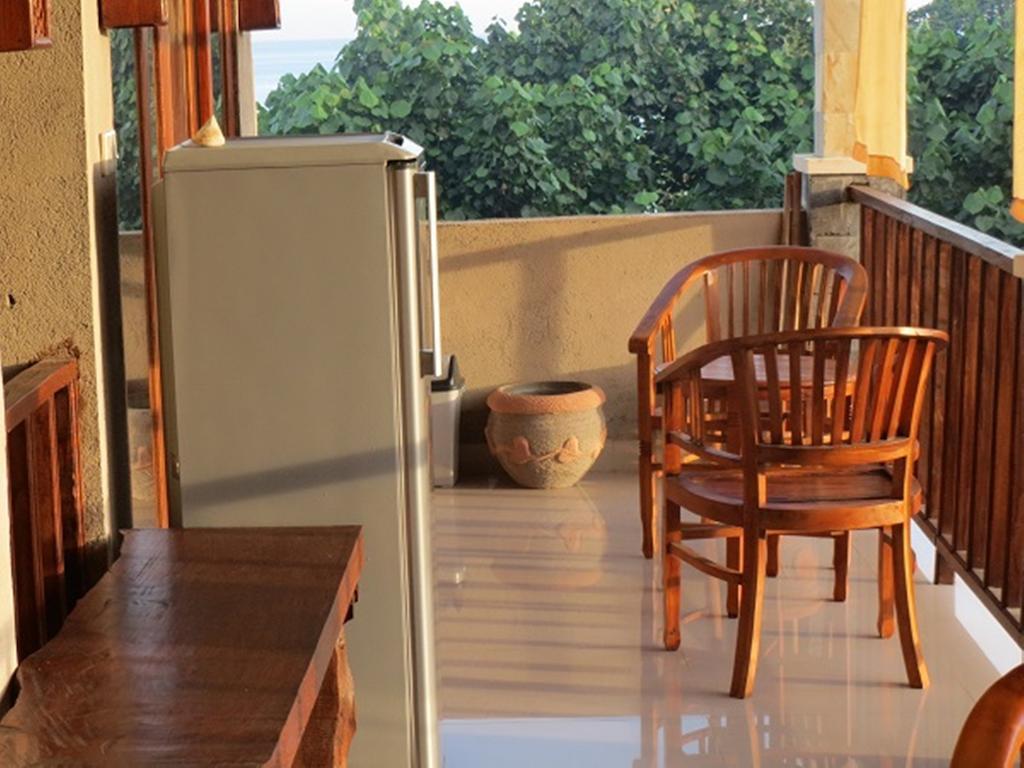 Bali Sari Homestay Amed Екстериор снимка